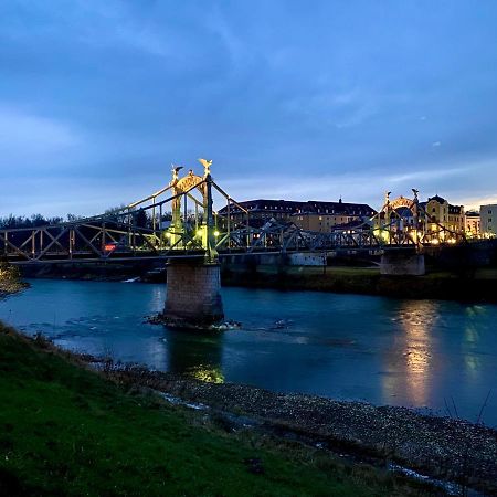 Ferienwohnung An Der Idyllischen Salzachschleife Naehe Salzburg Лауфен Экстерьер фото