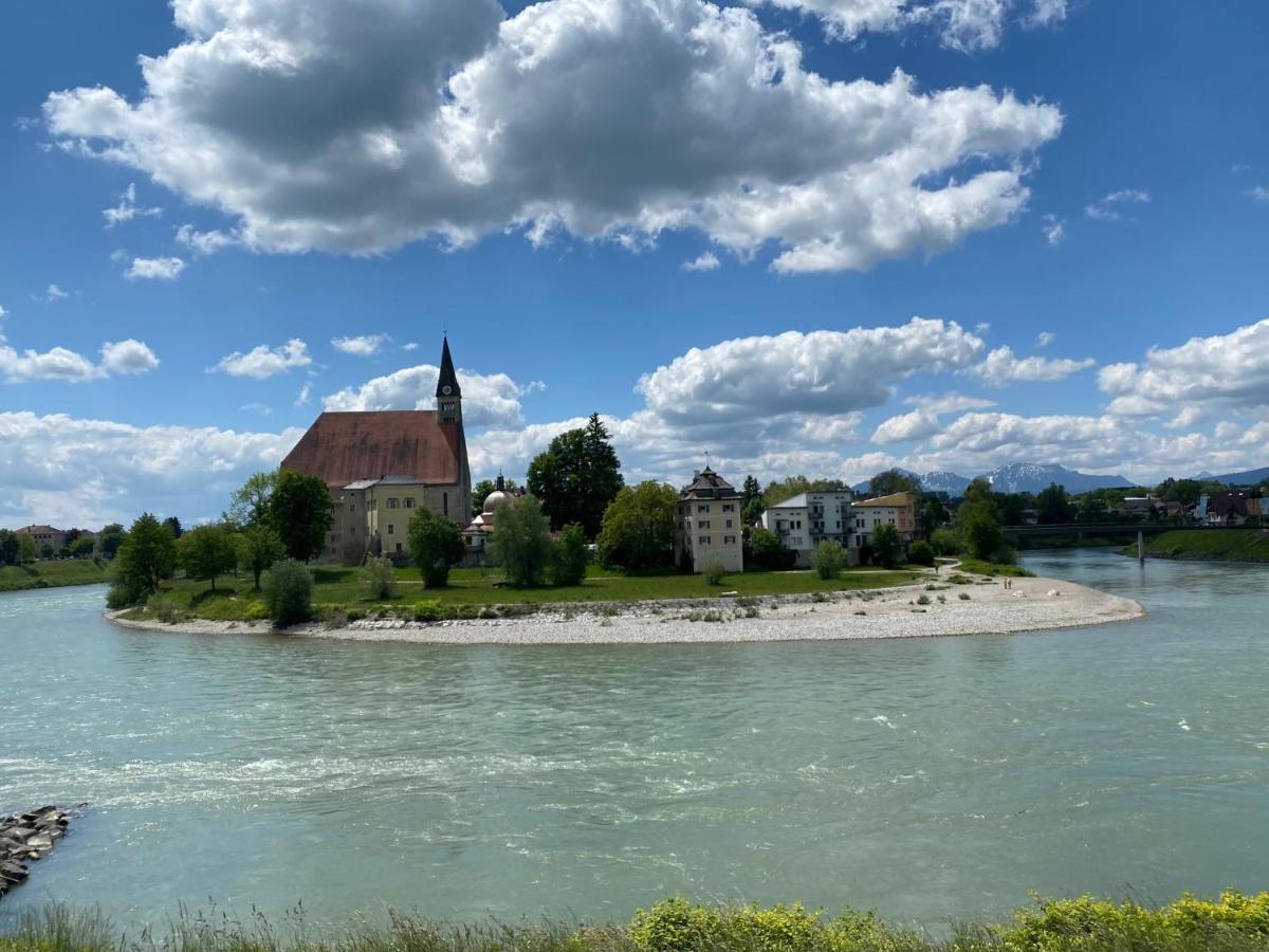 Ferienwohnung An Der Idyllischen Salzachschleife Naehe Salzburg Лауфен Экстерьер фото